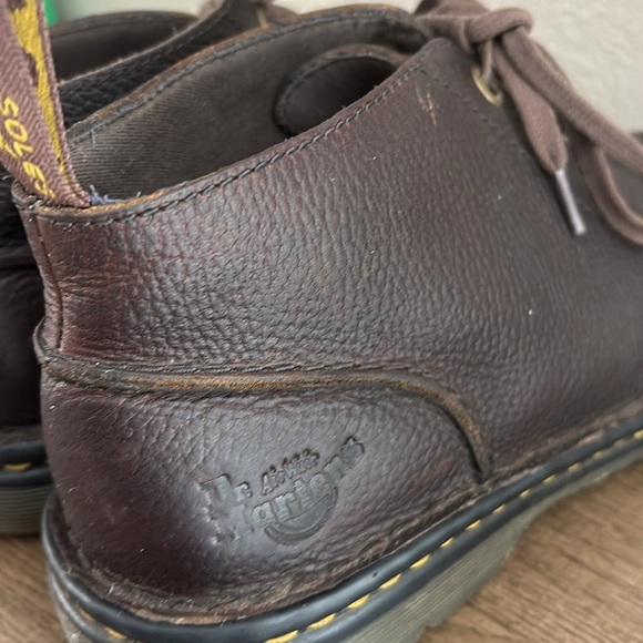 Dr Martens Docs Sussex 3 Eye Boots Chukka Leather
Dr. Martens Size 9 Brown - Picture 6 of 10